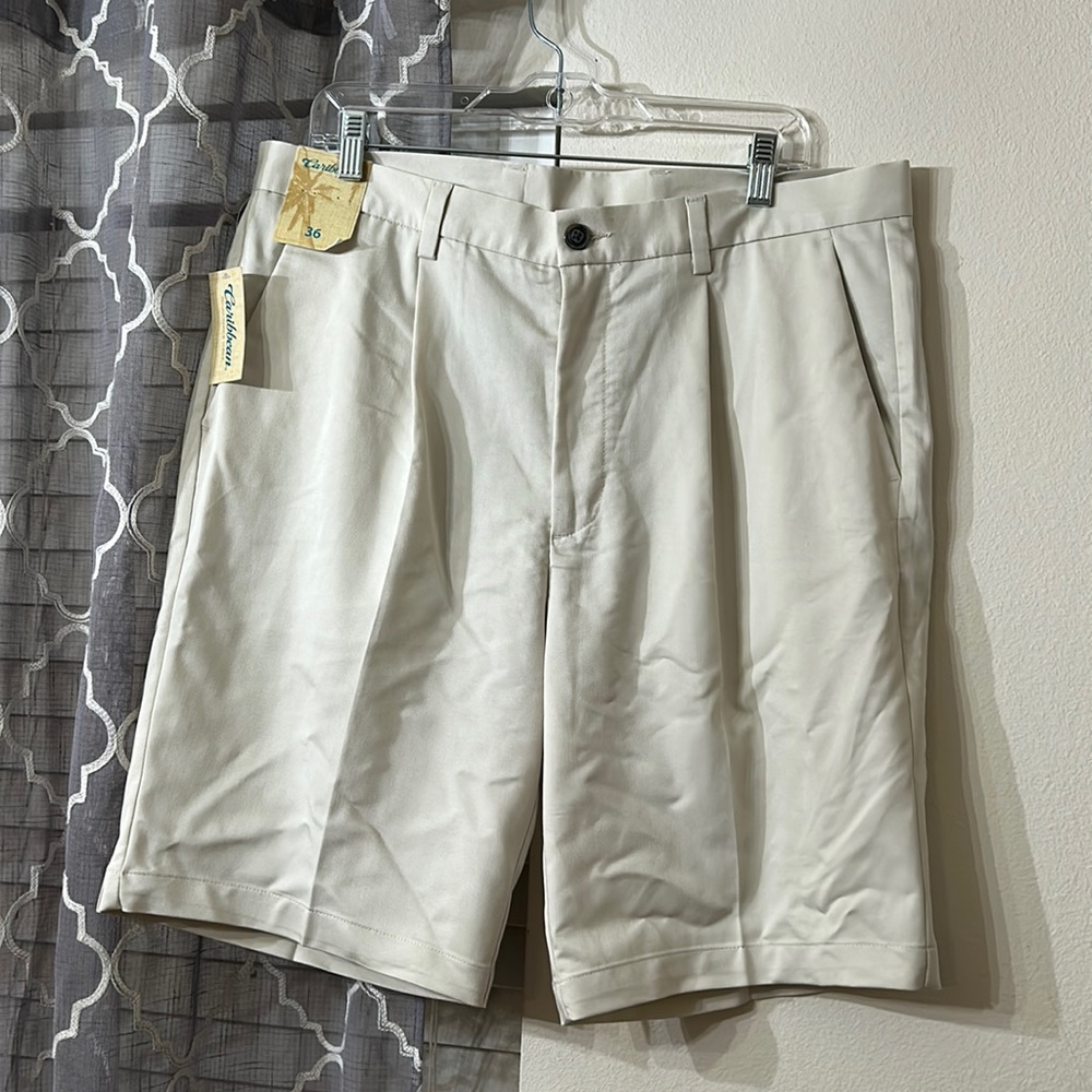 Caribbean Roundtree & Yorke khaki shorts size 36